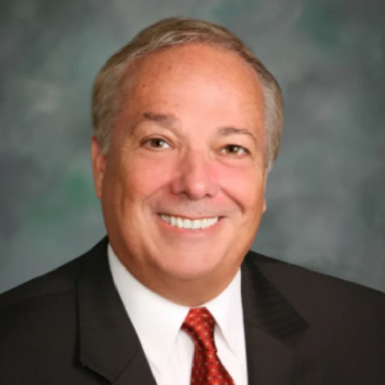 Headshot of Robert Wells